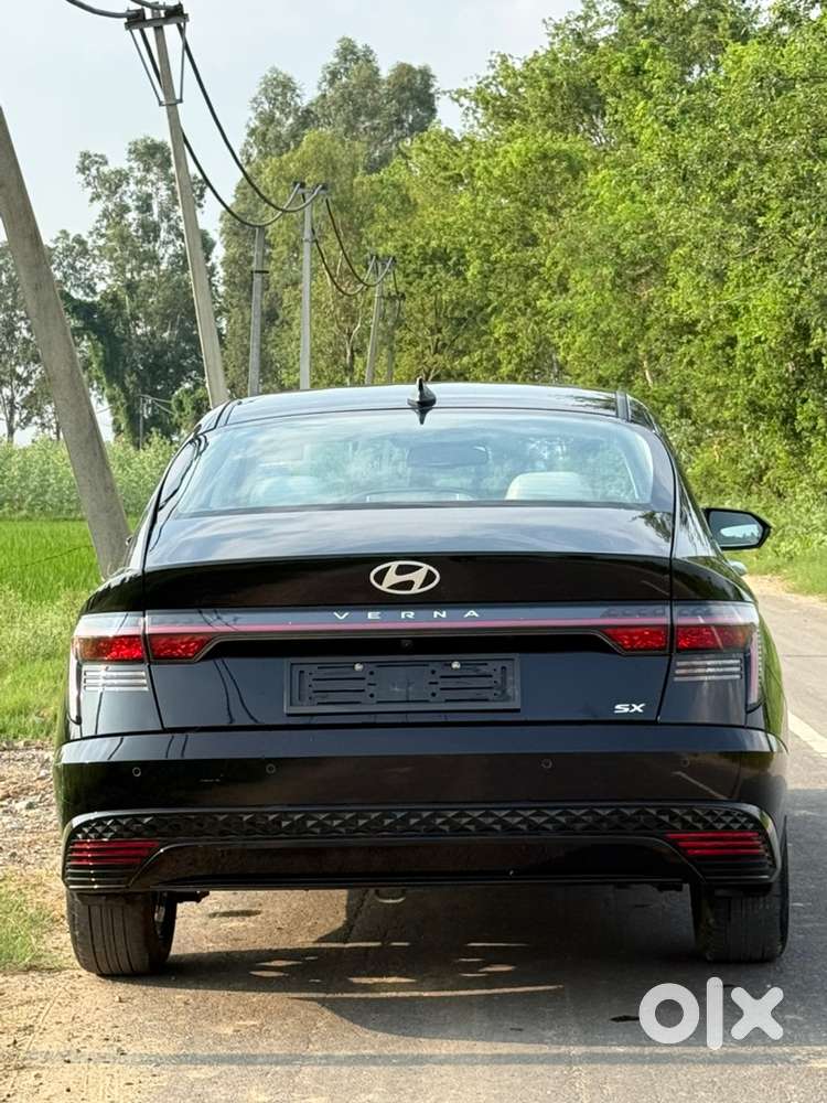 Hyundai Verna 2023 Petrol