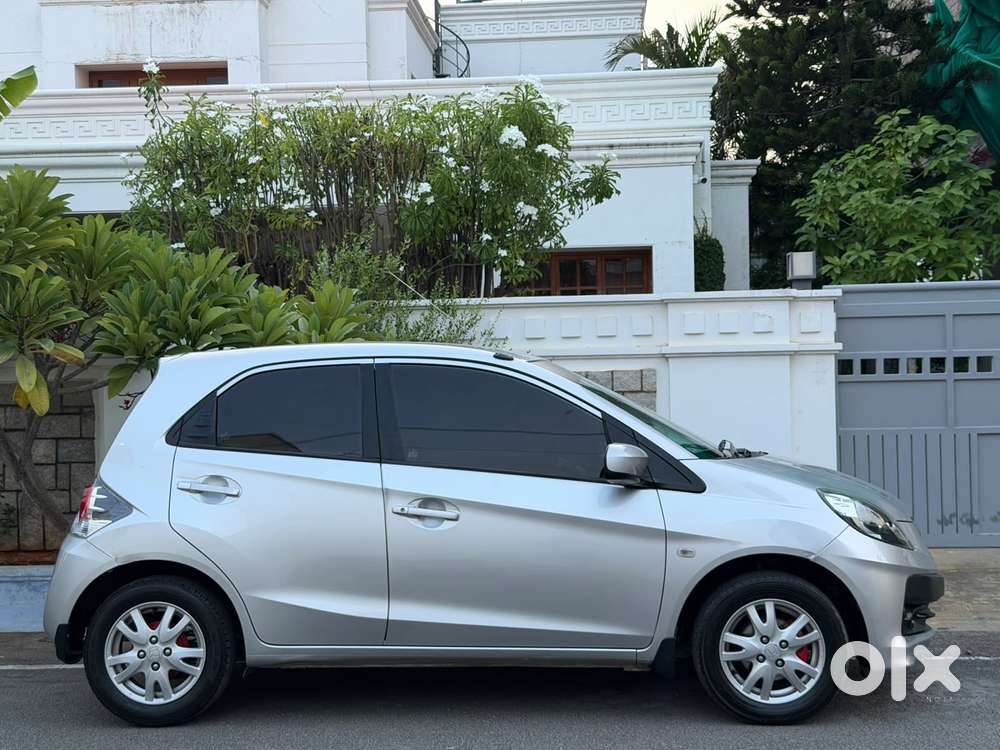 Honda Brio V Mt, 2012, Petrol