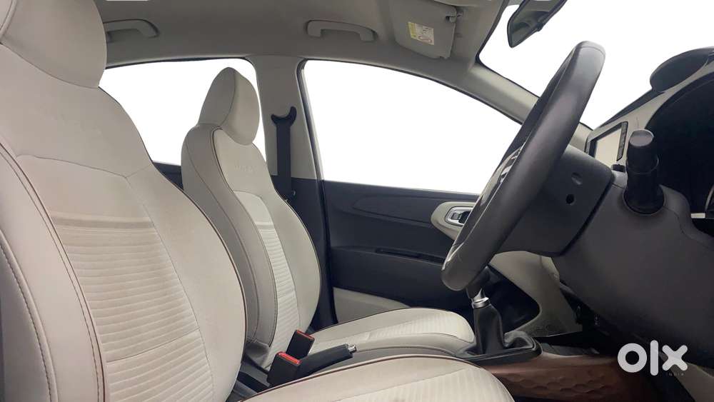 Hyundai Aura [2023-ongoing] 1.2 Sx (o) Manual, 2024, Petrol