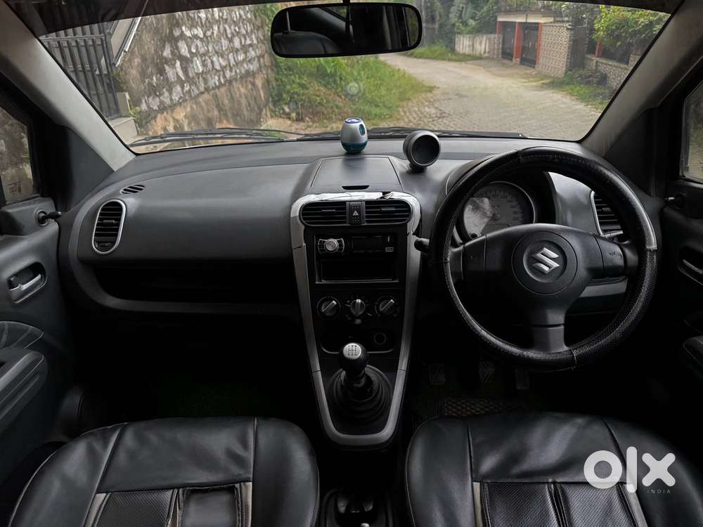Maruti Suzuki Ritz Vxi, 2010, Petrol