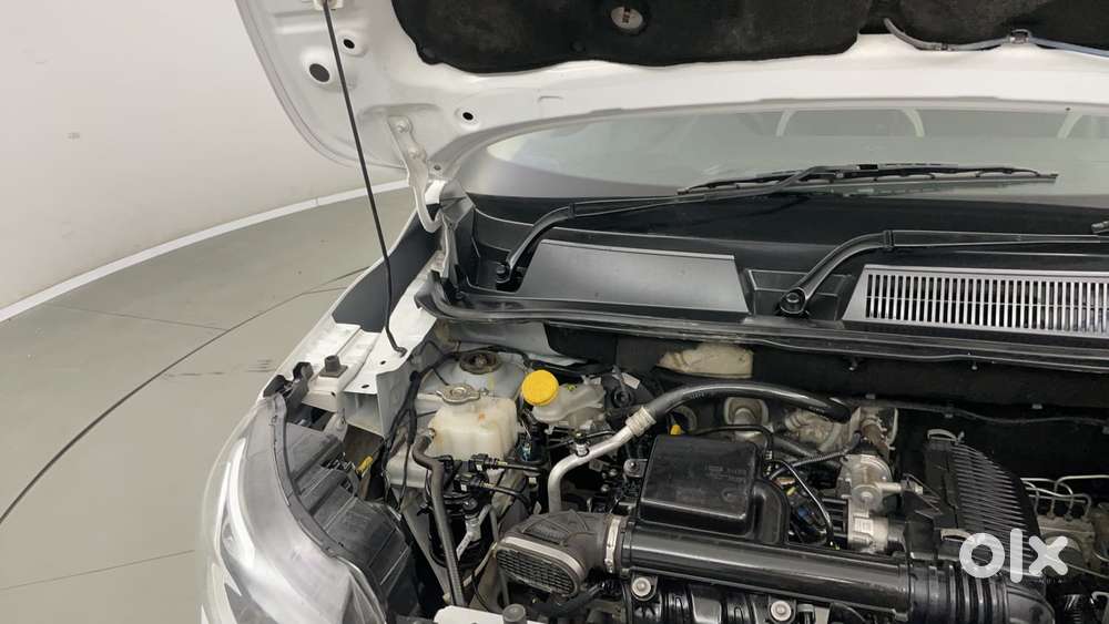 Renault Triber Rxz, 2022, Petrol