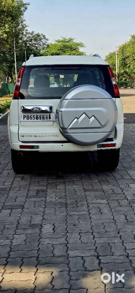 Ford Endeavour 2003-2013 4x2 Xlt Limited Edition, 2015, Diesel