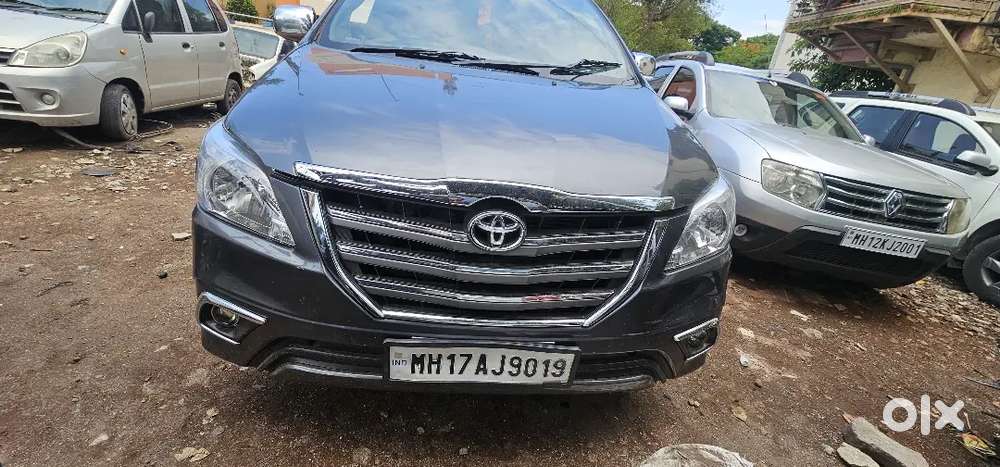 Toyota Innova 2012 Diesel Well Maintained