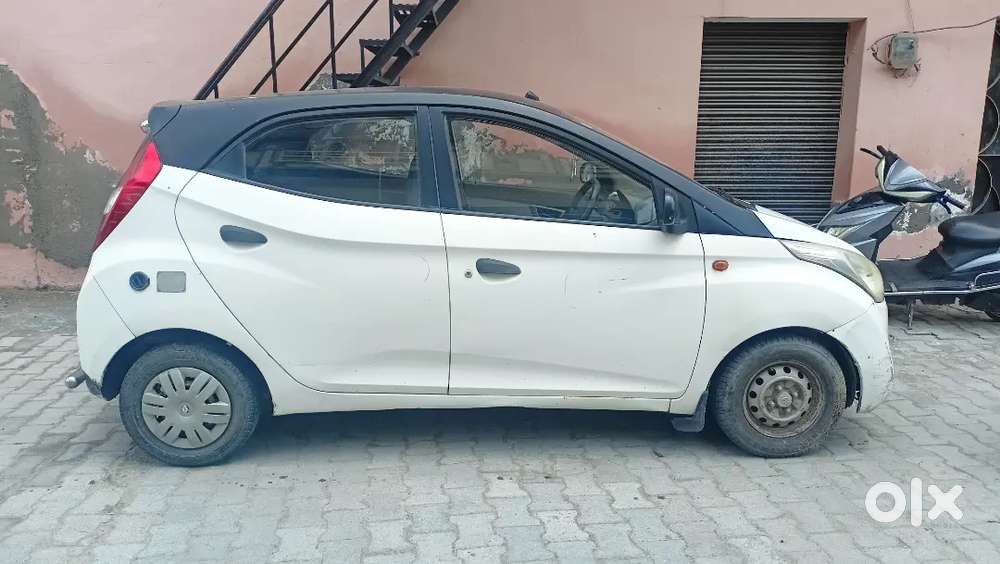 Hyundai Eon 2013 Lpg 126125 Km Driven