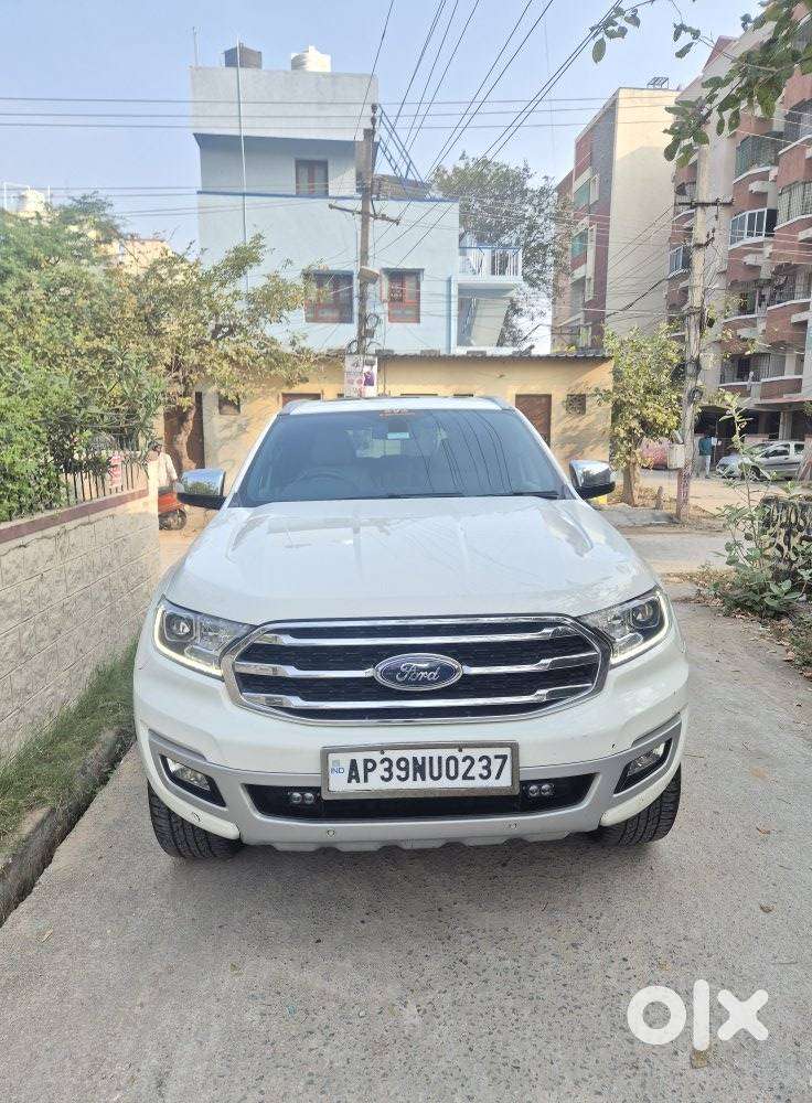 Ford Endeavour 3.2 Titanium At 4x4, 2016, Diesel