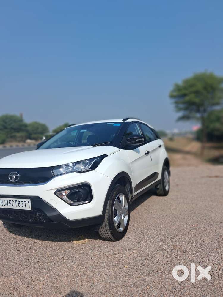 Tata Nexon 1.2 Revotron Xm (s), 2022, Petrol