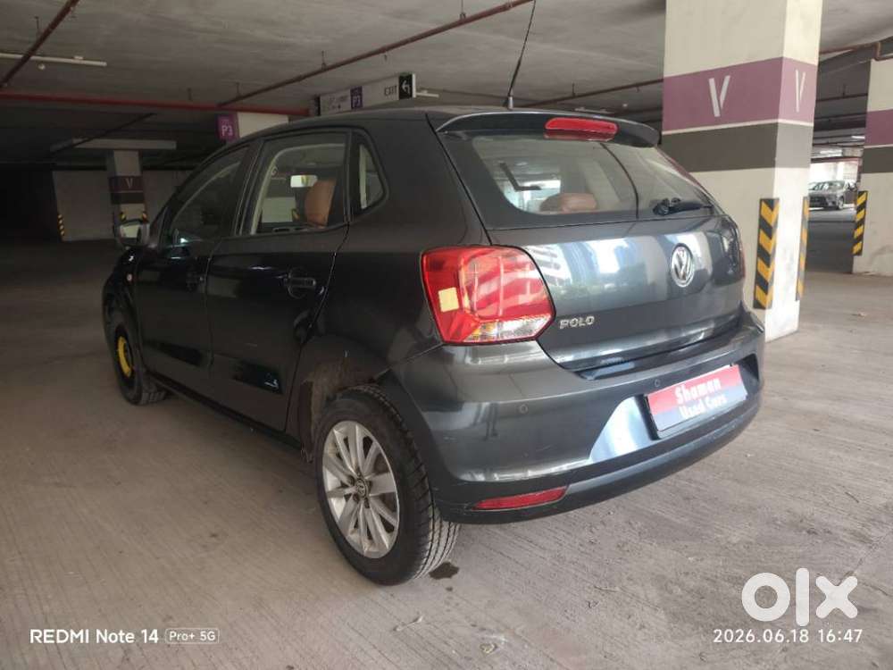 Volkswagen Polo Petrol Highline 1.2l, 2015