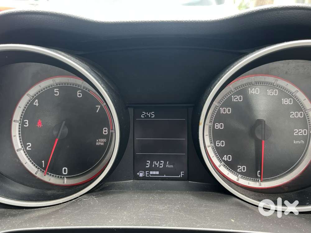 Maruti Suzuki Swift 1.2 Vxi Glory Edition, 2023, Petrol