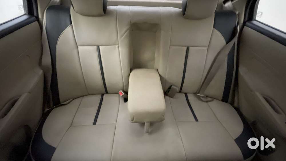 Maruti Suzuki Swift Dzire Amt Zdi, 2016, Diesel