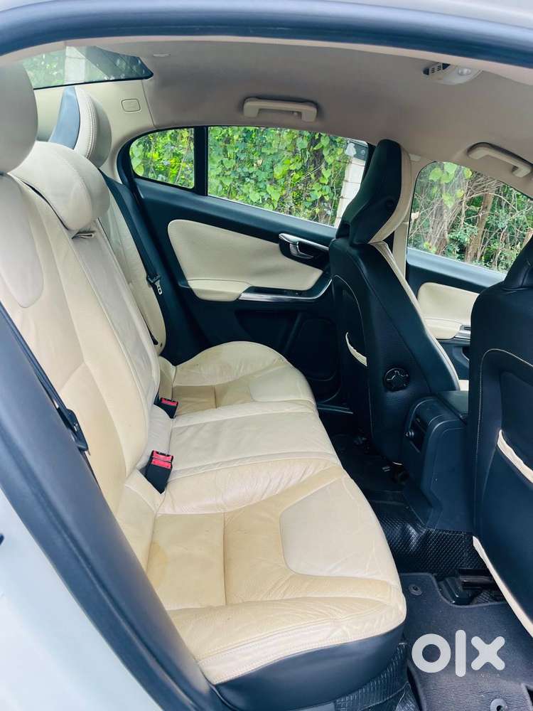 Volvo S60 Kinetic D3, 2012, Diesel