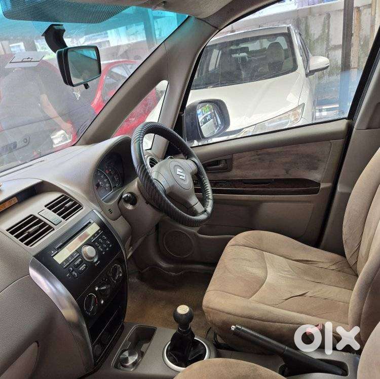 Maruti Suzuki Sx4 Vxi Bsiv, 2011, Petrol