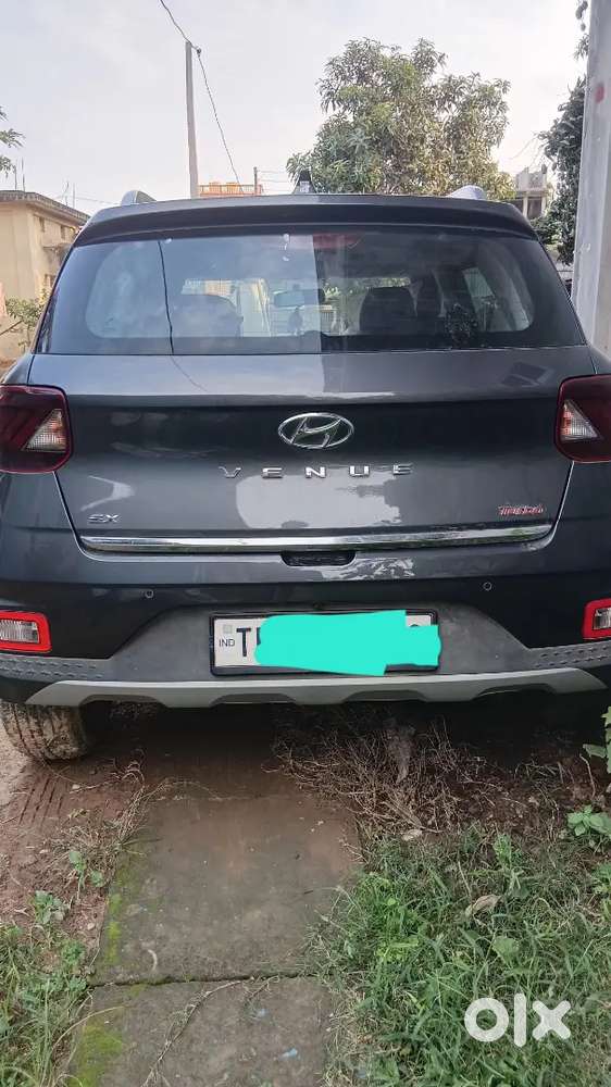 Hyundai Venue 2021 Petrol 8700 Km Driven  Well Maintained