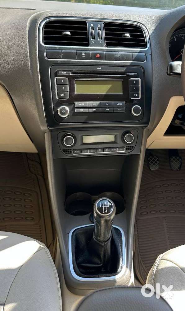 Volkswagen Vento 2010-2013 Petrol Highline, 2010, Petrol