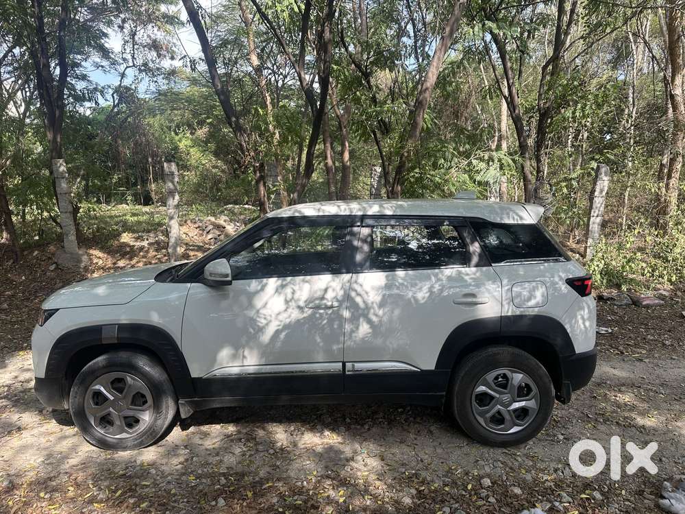 Maruti Suzuki Brezza 1.5 VXI SMART HYBRID, 2023, Petrol