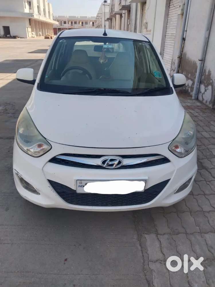 Hyundai I10 2015 Petrol+cng 90000 Km Driven