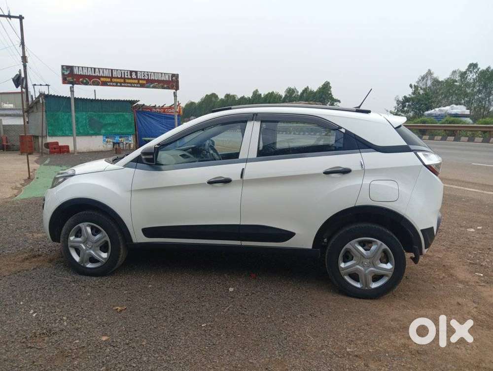 Tata Nexon 1.2 Revotron Xm, 2018, Petrol