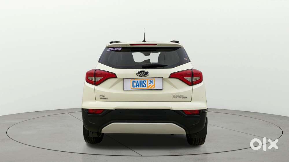 Mahindra Xuv300 1.2 W8 (o) Amt Petrol, 2021, Petrol
