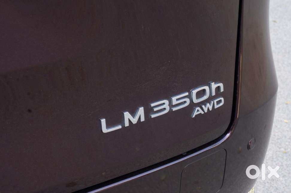 Lexus Lm, 2024, Petrol