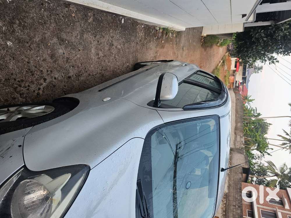 Nissan Micra Xv Cvt With Add Cng Single Owner Doctor's Car