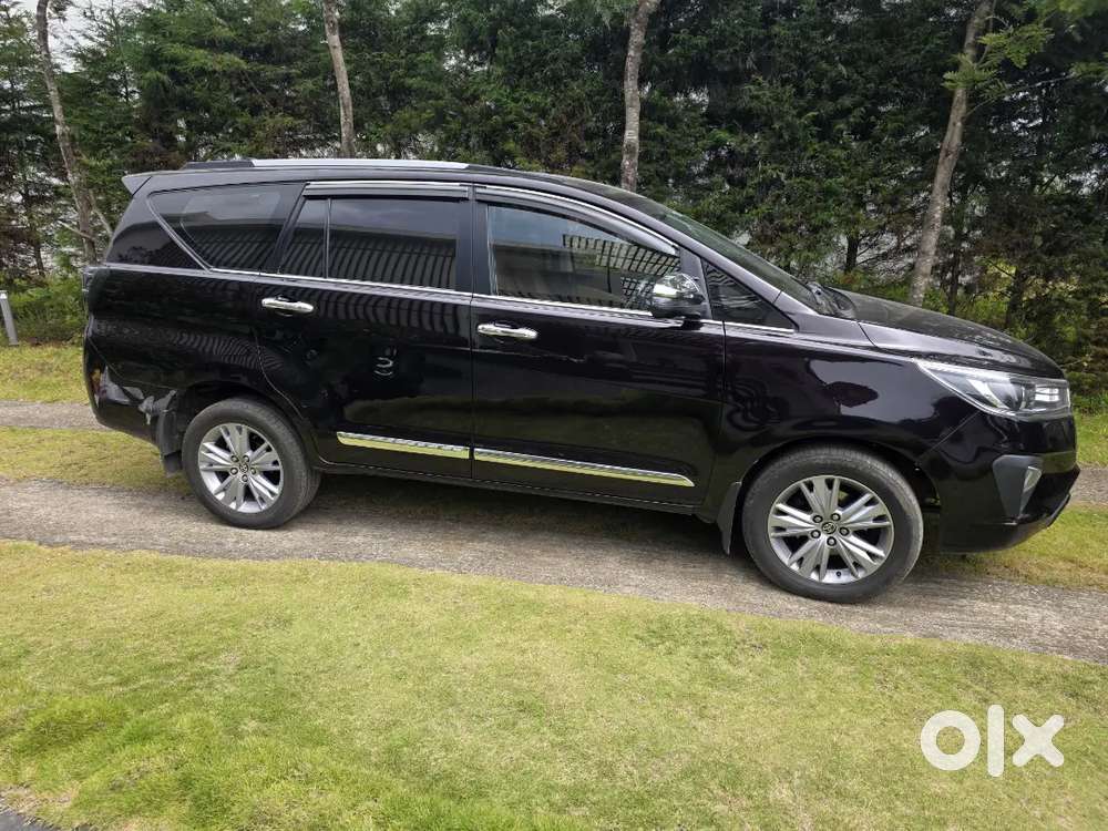Toyota Innova Crysta 2016 Diesel Automatic. Pristine Condition