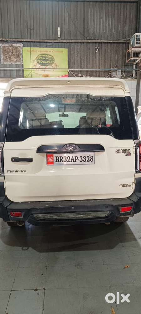 Mahindra Petrol 2018 Manual