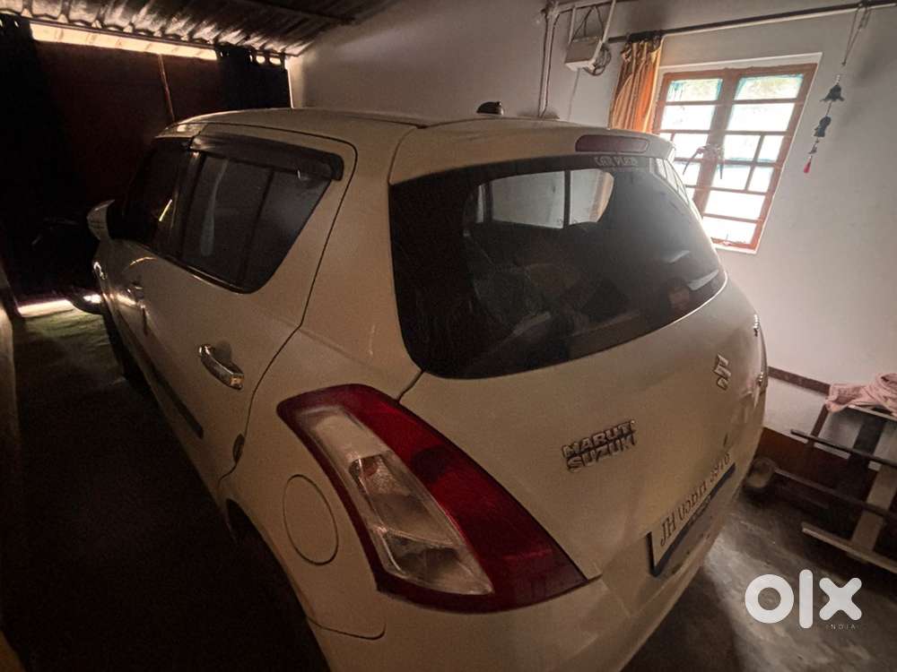 Maruti Suzuki Swift Petrol 2015
