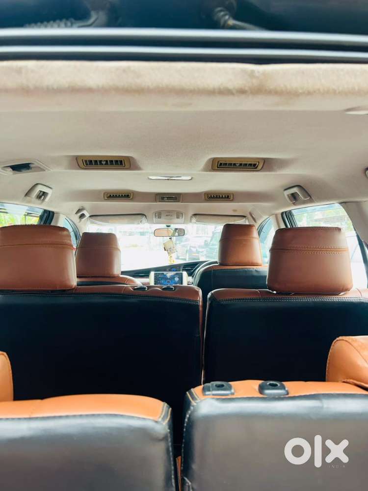 Toyota Innova Crysta 2.4 G Mt 8s, 2017, Diesel
