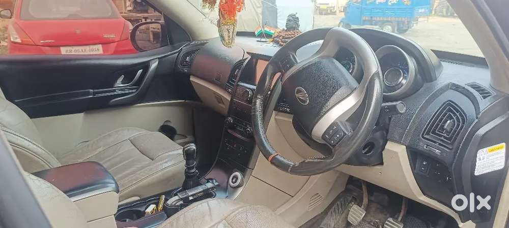 Mahindra Xuv500 2.2 W10 2016 Mint Condition