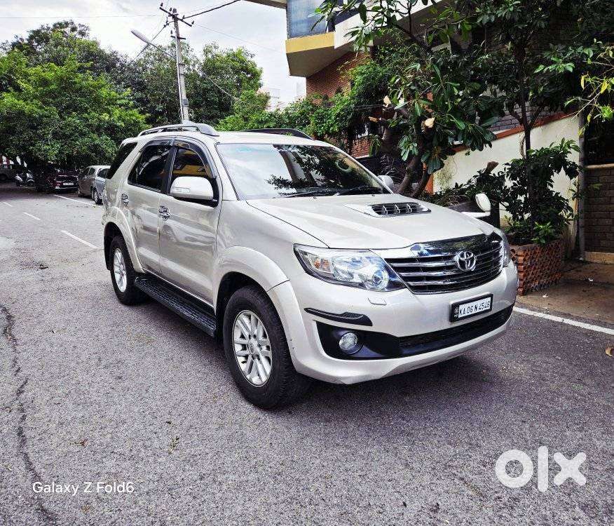 Toyota Fortuner 2.8 At Celebratory Edition, 2012, Diesel