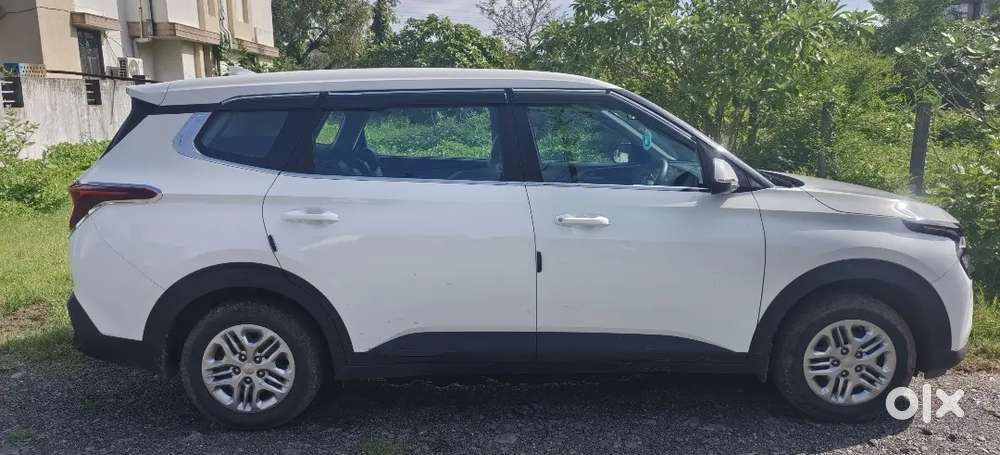 Kia Carens Premium 7 Manual 2026
