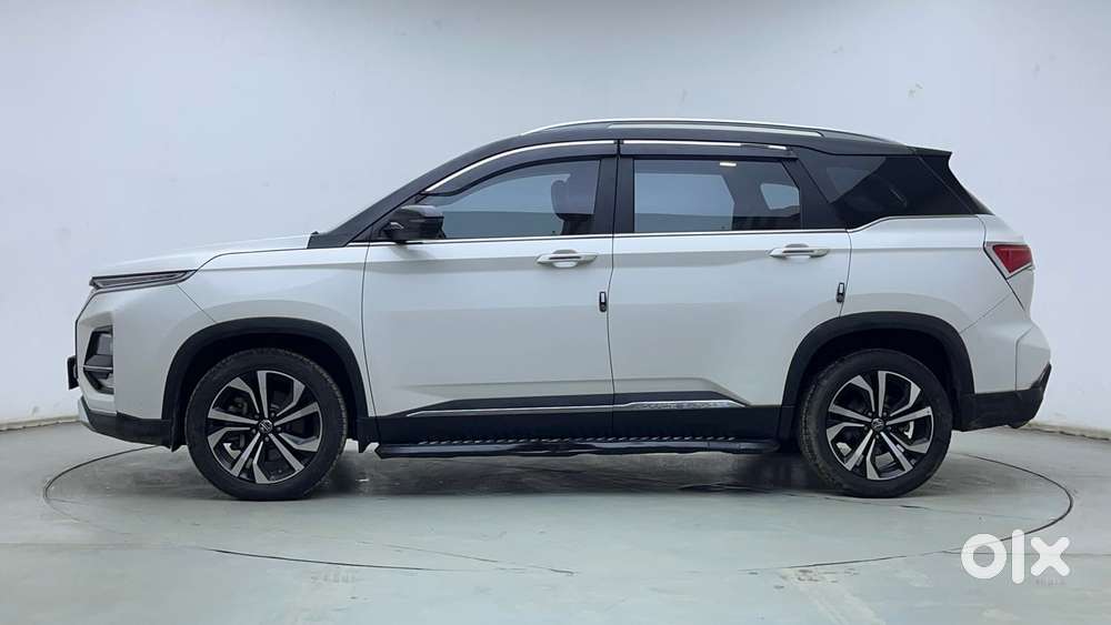 Mg Hector Plus Sharp Pro 2.0 Turbo Diesel 7 Str Dual Tone, 2023, Die..