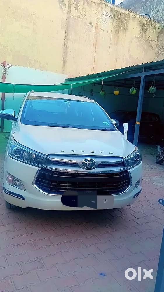 Toyota Innova Crysta 2018