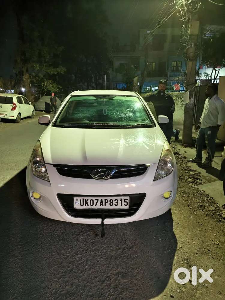 Hyundai I20 Top Model 2012  Petrol 90000 Km Driven, New Engine Swapped