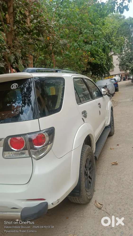 Toyota Fortuner 2016 Diesel 221000 Km Driven