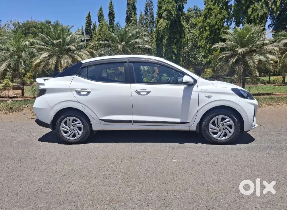 2023 Aura Cng Company Fitted First Owner Driven 32000 Kms For 7,99,000