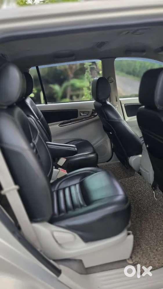 Toyota Innova Diesel 2012