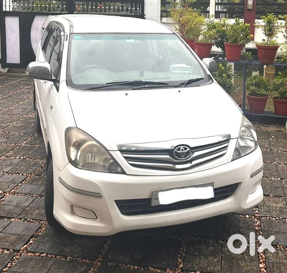 Toyota Innova 2007 Diesel Well Maintained, 4 New Tyres
