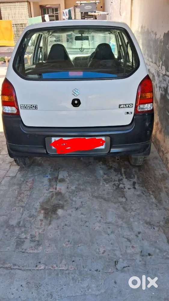 Single Hand Driven Car For Family Use