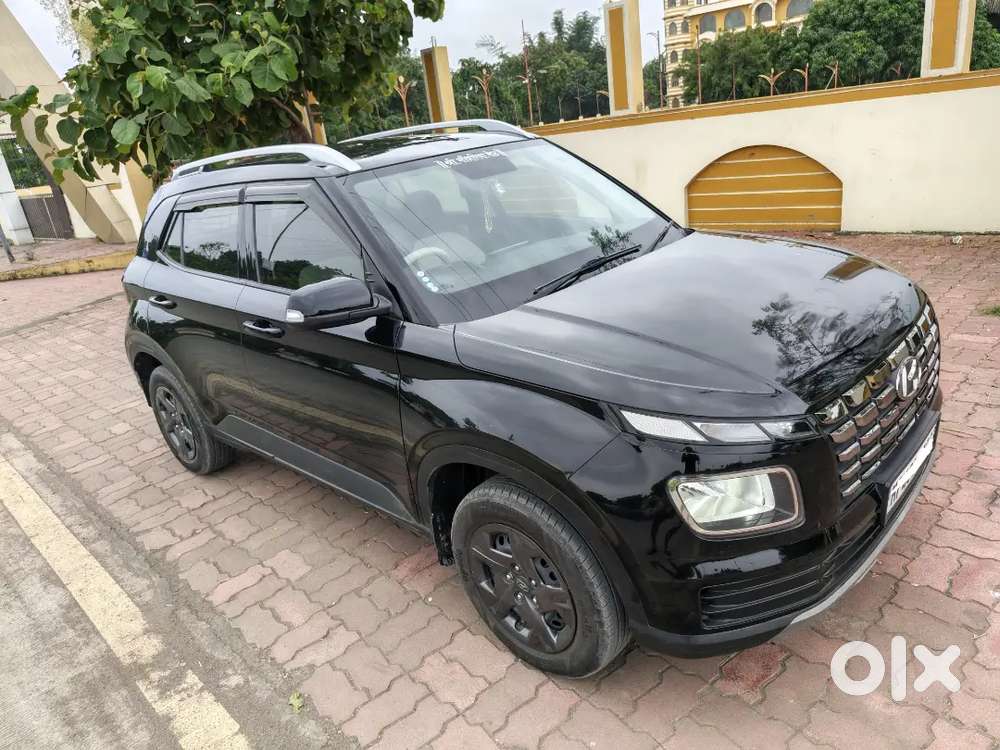 Hyundai Venue 1.5 Crdi Splus Diesel Showroom Condition