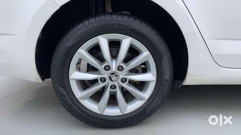 Skoda Octavia 2013-2017 Elegance 1.8 Tsi At, 2016, Petrol