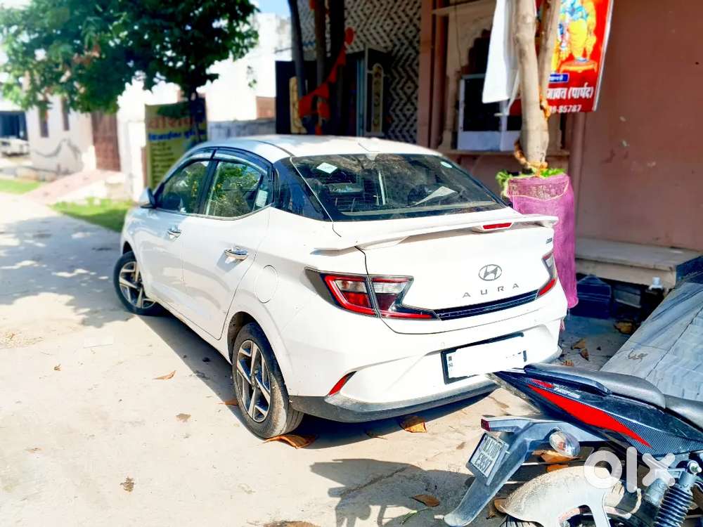 Hyundai Aura 1.2 Sx Cng 2025