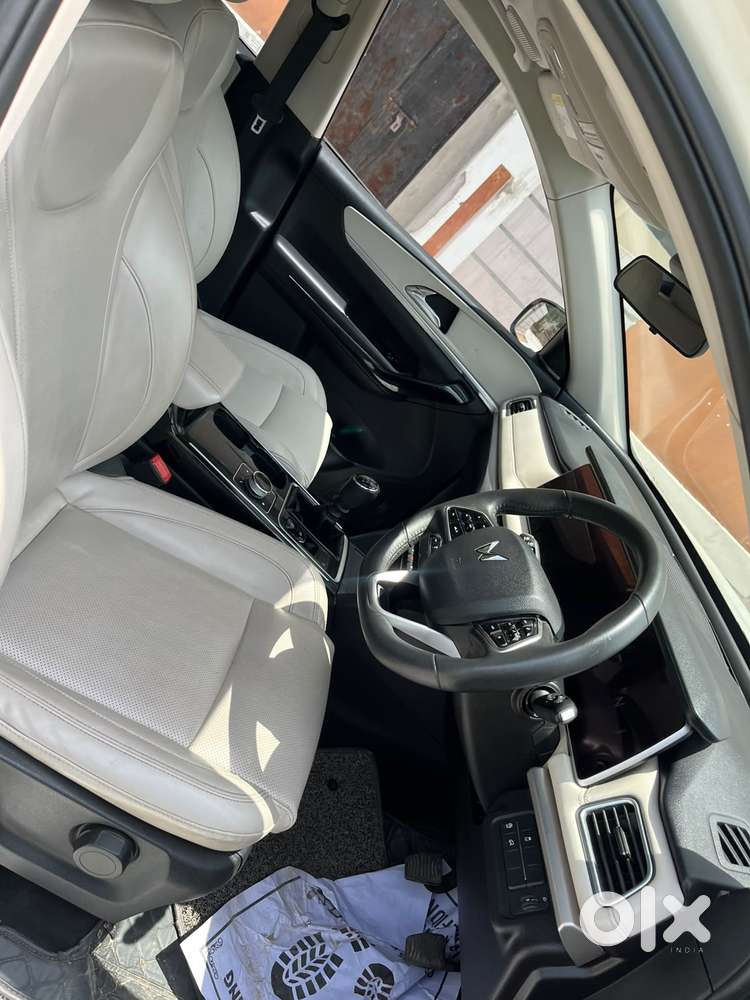 Mahindra Xuv700 2.2 Ax 7 Diesel Mt Str, 2022, Diesel