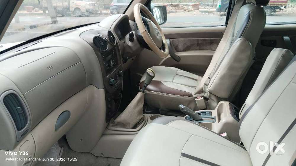 Mahindra Scorpio S10, 2012, Diesel