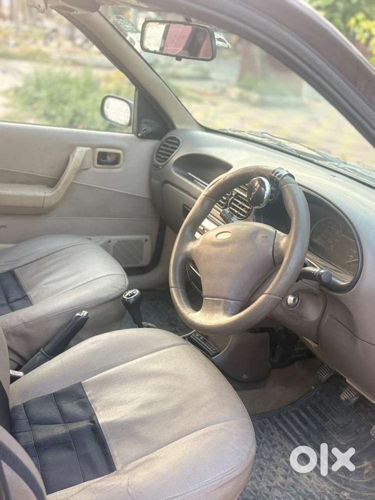 Ford Ikon 2009 Petrol 88000 Km Driven