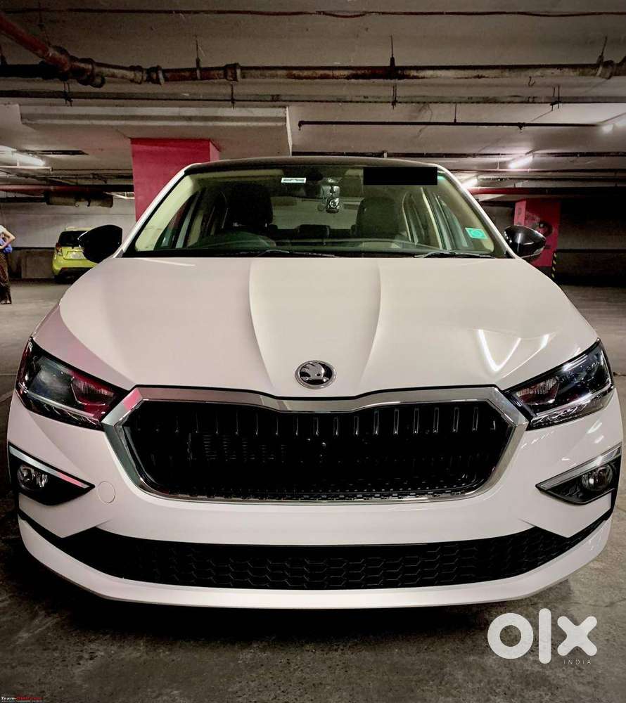 Slavia 1.5l Mt White Color