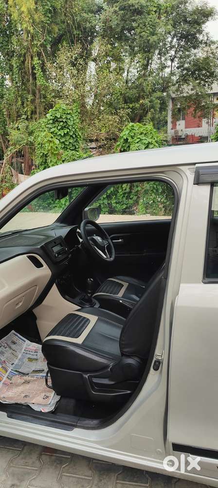 Maruti Suzuki Wagon R 1.0 Vxi Amt, 2022, Petrol