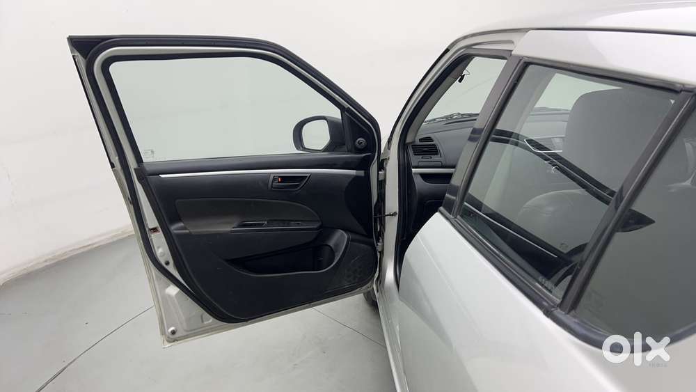 Maruti Suzuki Swift 1.2 Lxi (o), 2017, Petrol