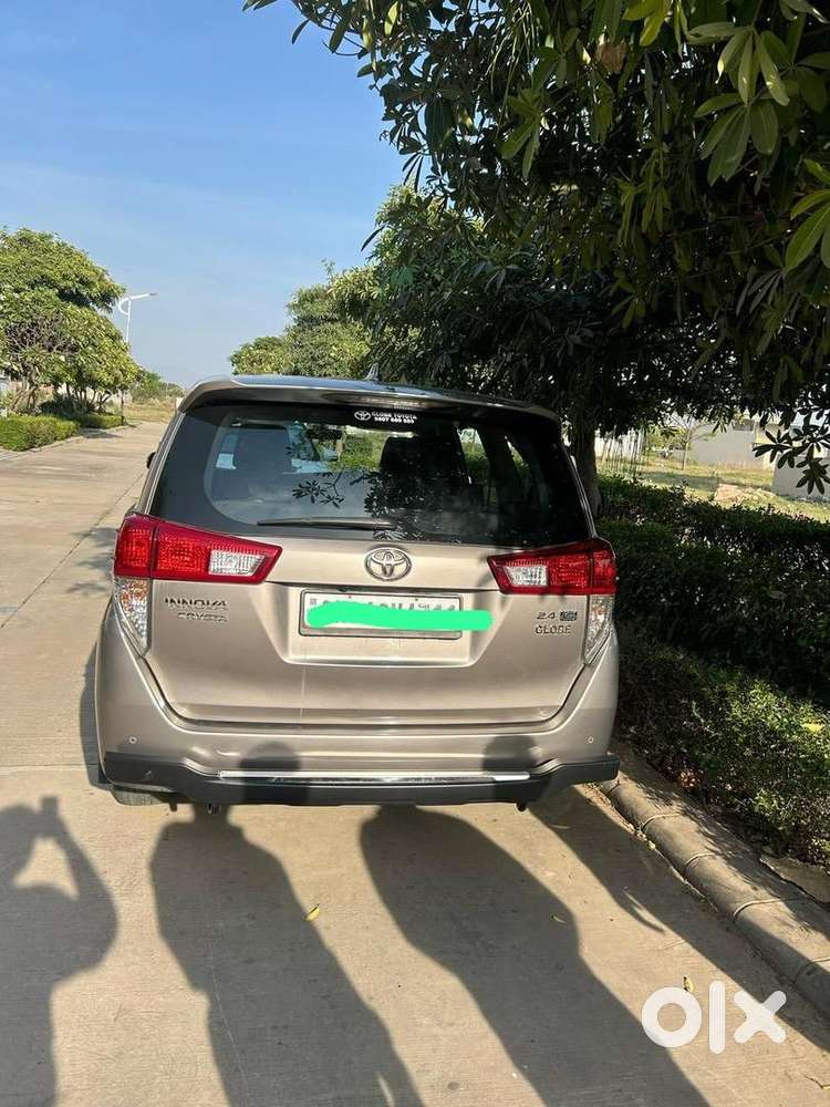 Toyota Innova Crysta 2022 Diesel Well Maintained