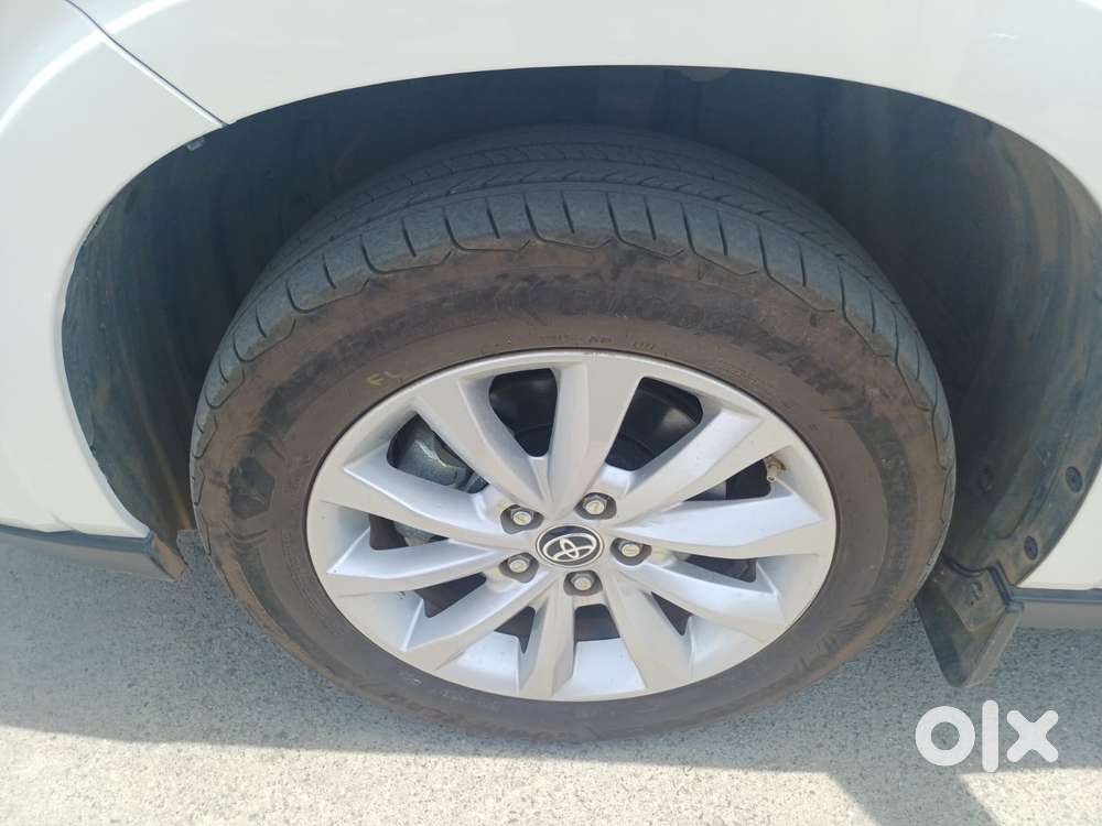 Toyota Innova Hycross 2.0 Vx Hybrid 8 Str, 2023, Electric