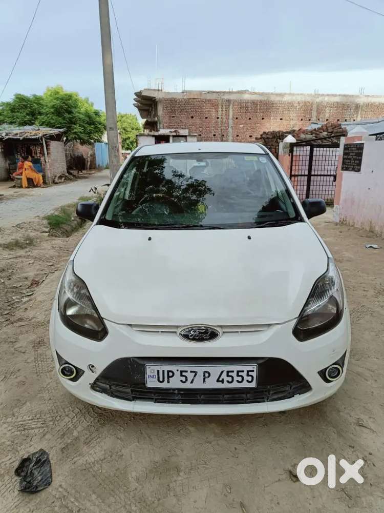 Gaadi Me Koi Dikat Nhi Hai